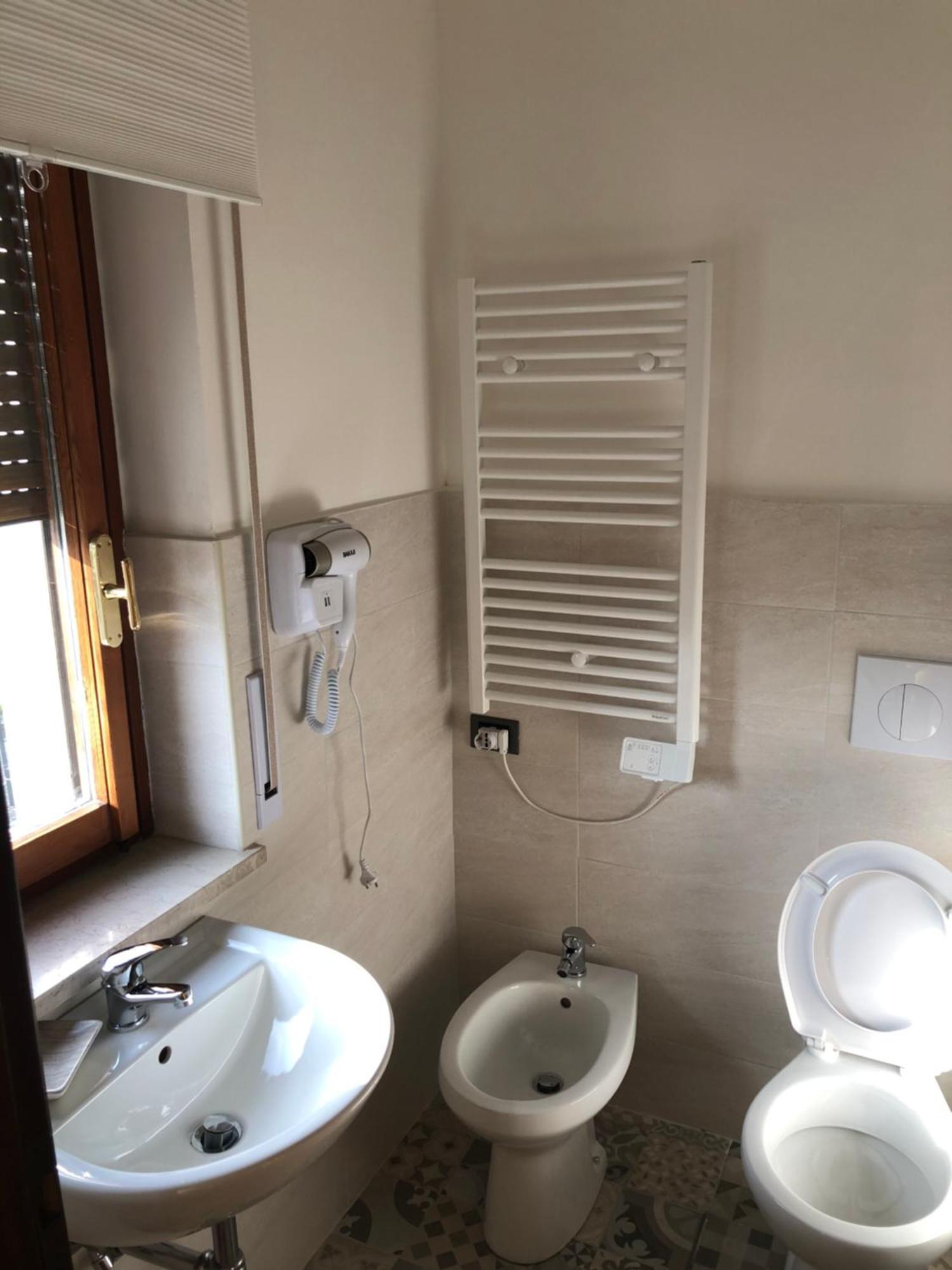 Moon River Guest House Pescara Bagian luar foto