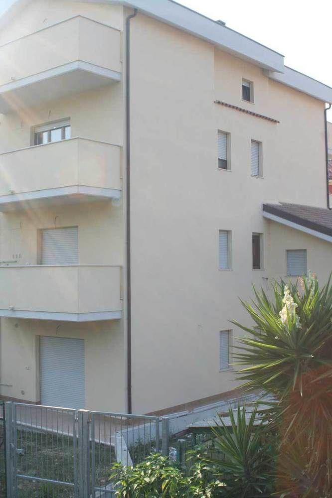 Moon River Guest House Pescara Bagian luar foto
