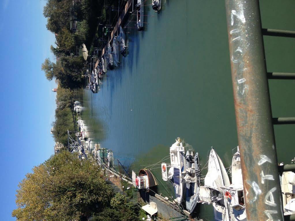 Moon River Guest House Pescara Bagian luar foto