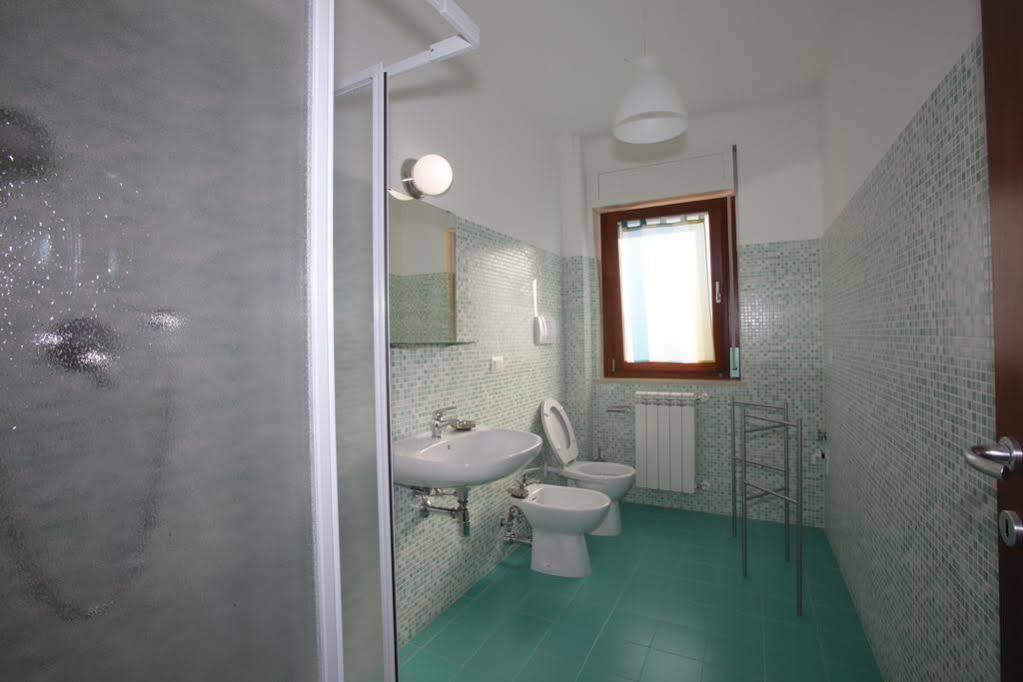 Moon River Guest House Pescara Bagian luar foto